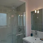 Bed & Breakfast La Petite Chouette 3*